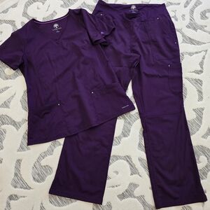 Helping Hands Scrub Set